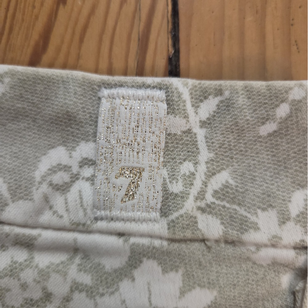7 For All Mankind Floral Spray Skinny Jeans - Light Gray - Picture 4 of 9